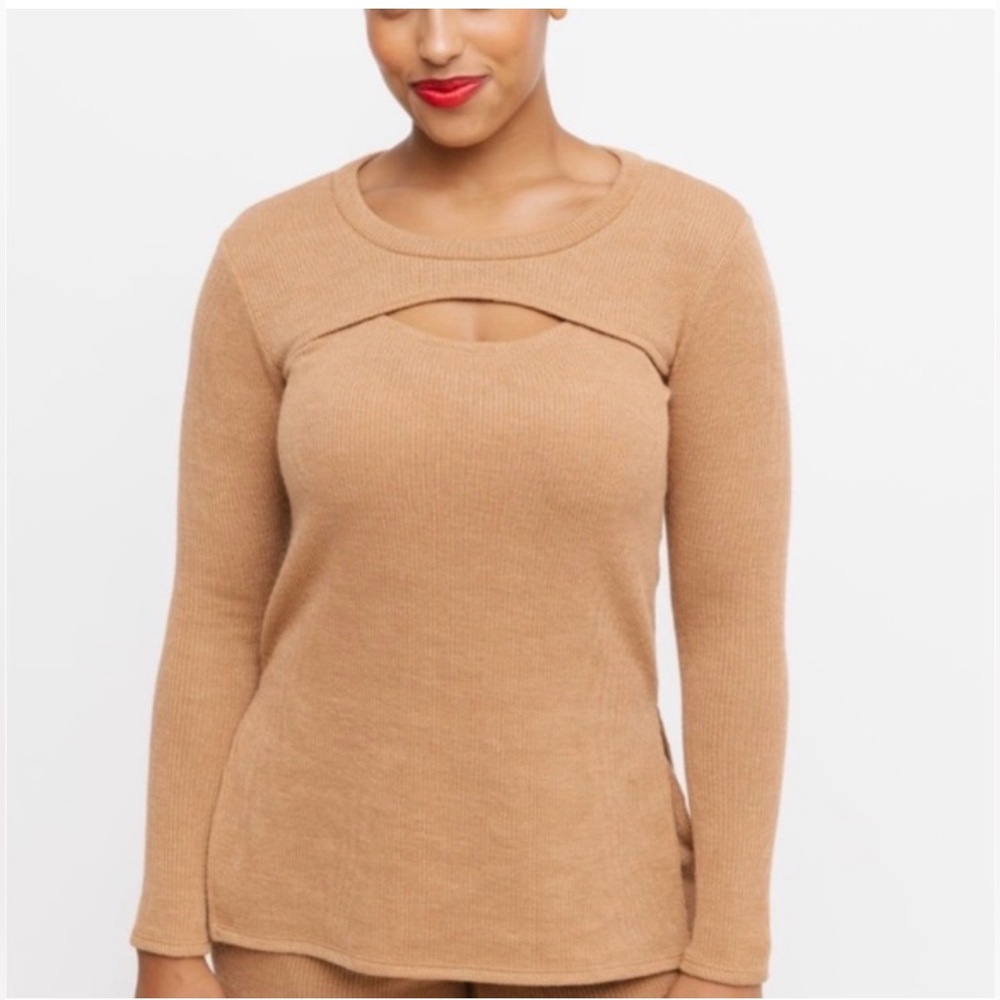 Smash Tess Zoe Cut-Out Top NWT